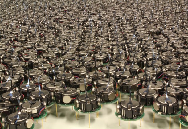 Kilobot_robot_swarm