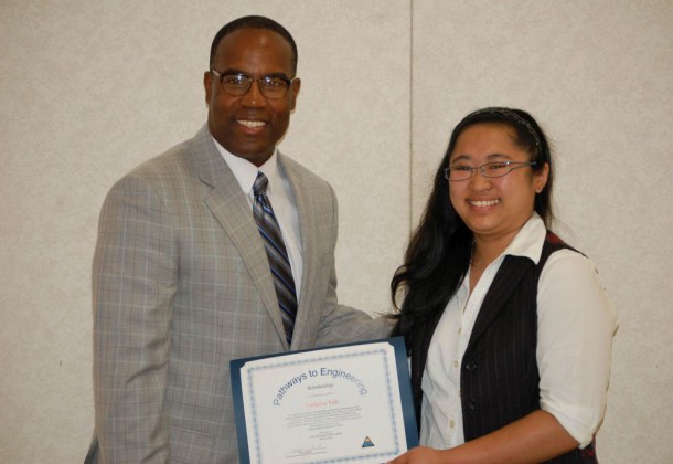 CSM's Dr. Tracy Harris presents TPP Pathways to Engineering Scholarship to Eudora Tak