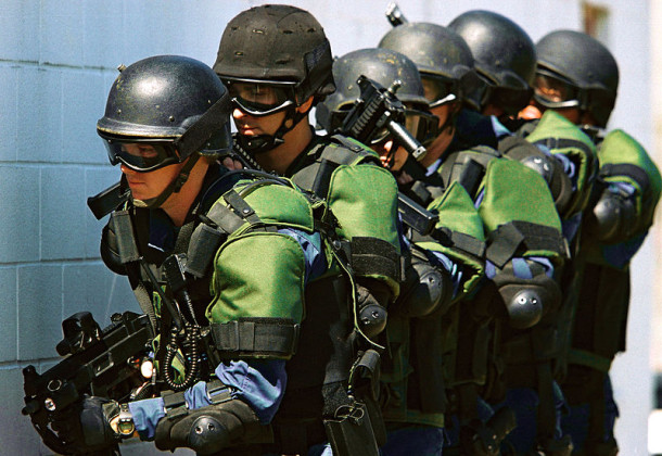 US_Customs_and_Border_Protection_officers