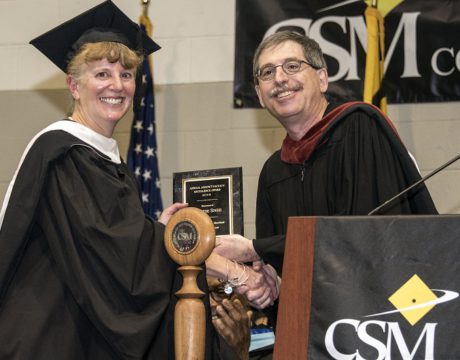 English Professor Earns Excellence Award